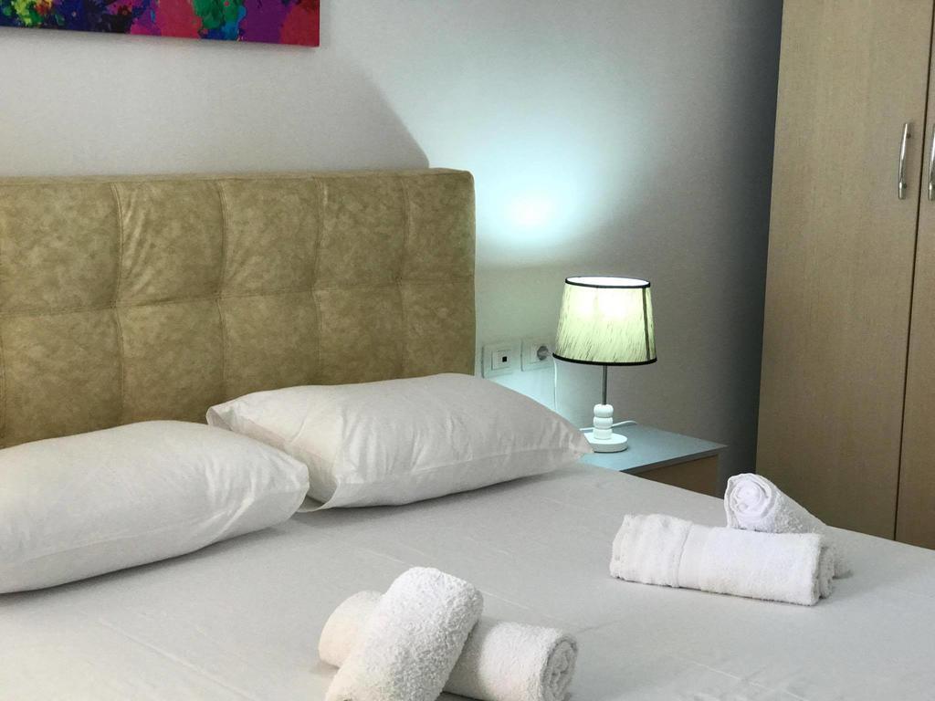 Sunny Bay Apartments Sarandë Eksteriør billede