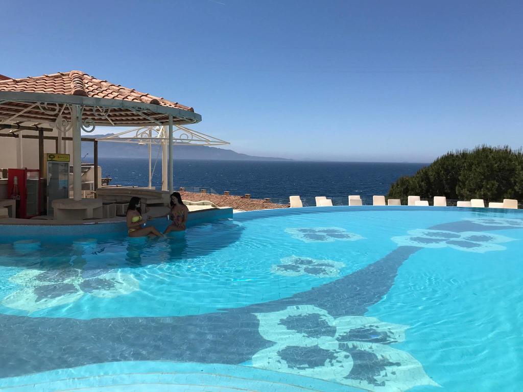 Sunny Bay Apartments Sarandë Eksteriør billede